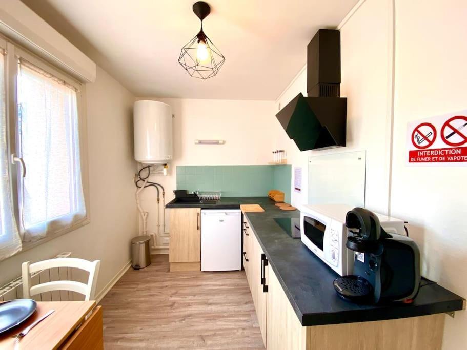 אוקזר T2 Cosy Proche Hopital + Parking Gratuit Sur Place מראה חיצוני תמונה